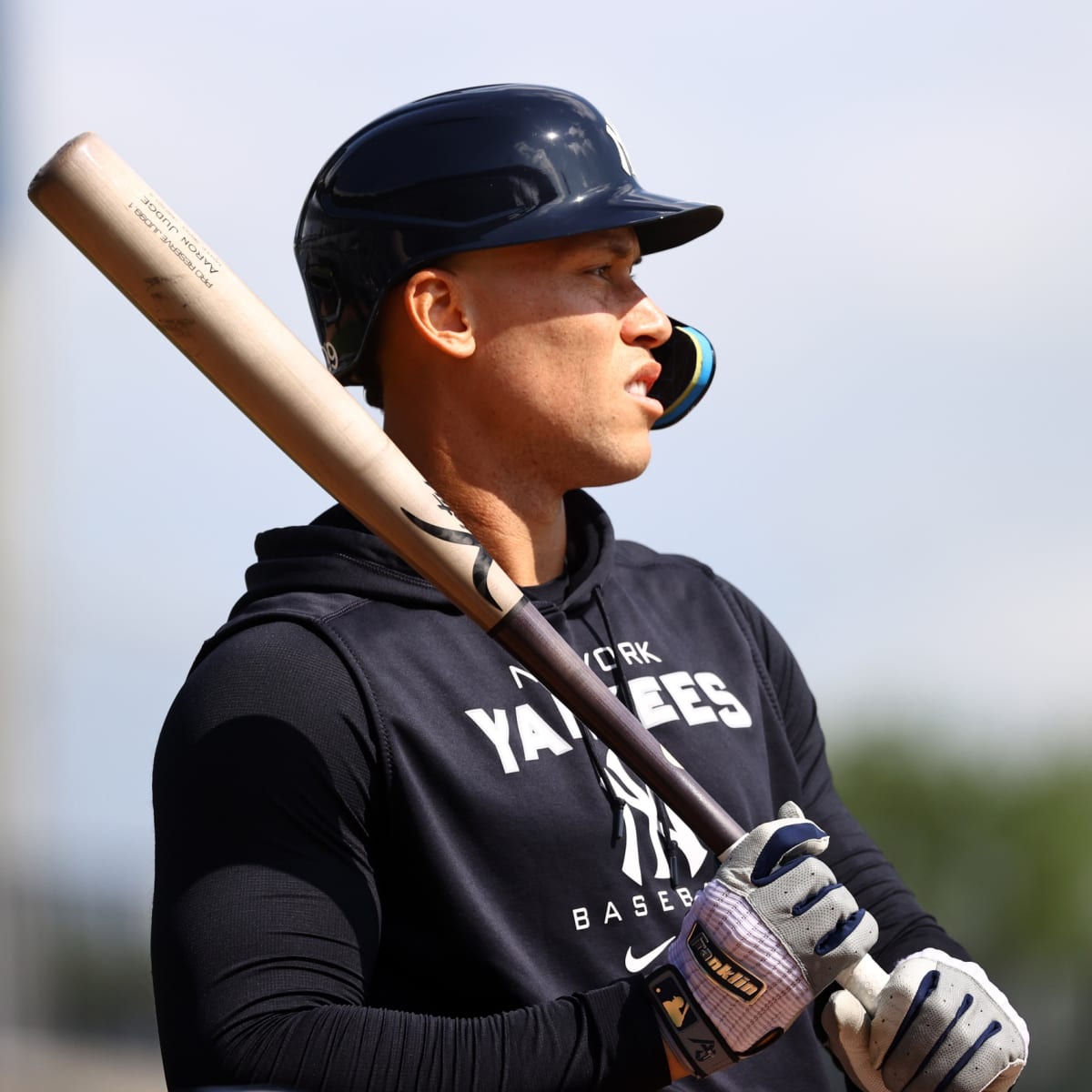 Yankees' Aaron Judge kicks off spring training getting work at different  position