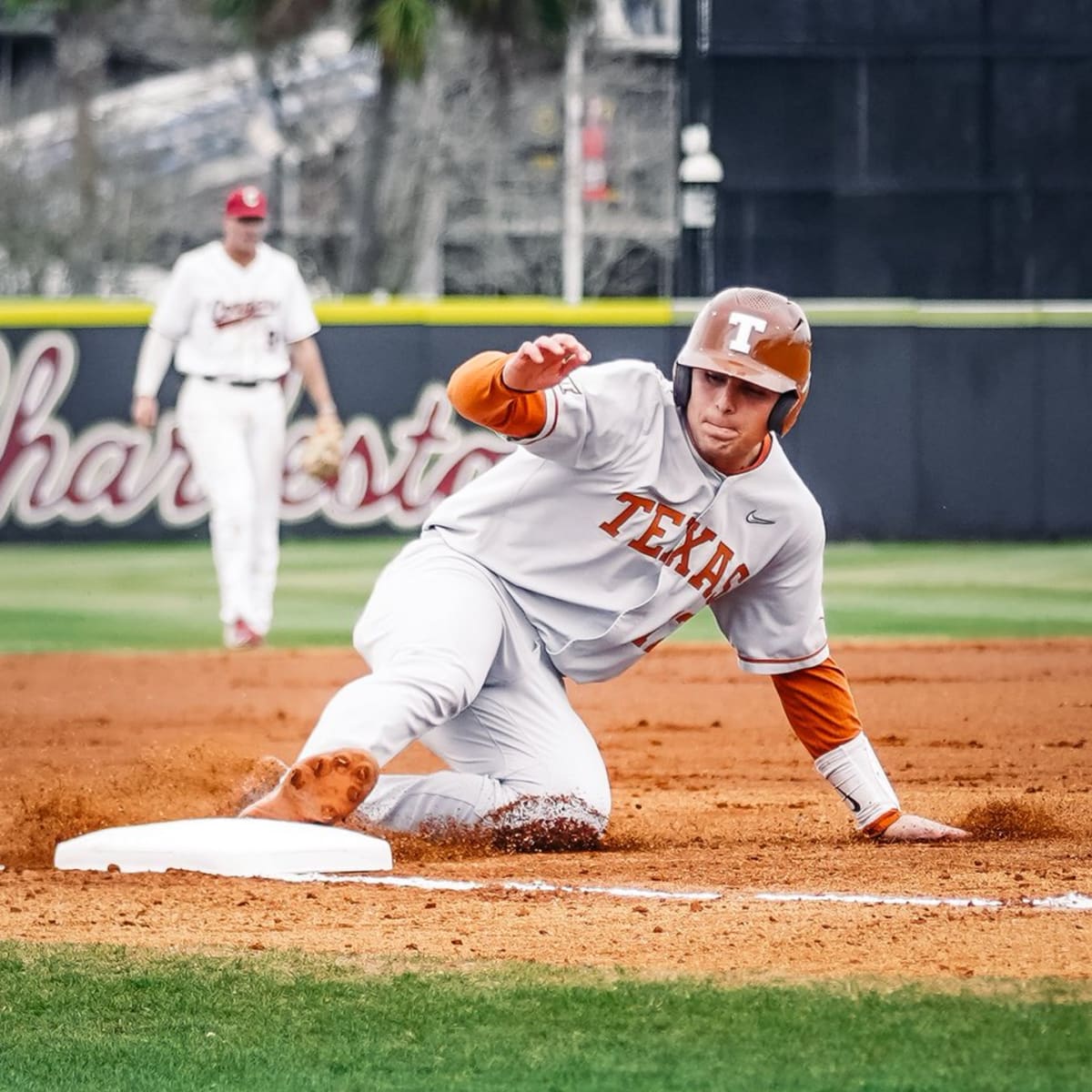 Melendez his two home runs as No. 1 Texas takes down South Carolina