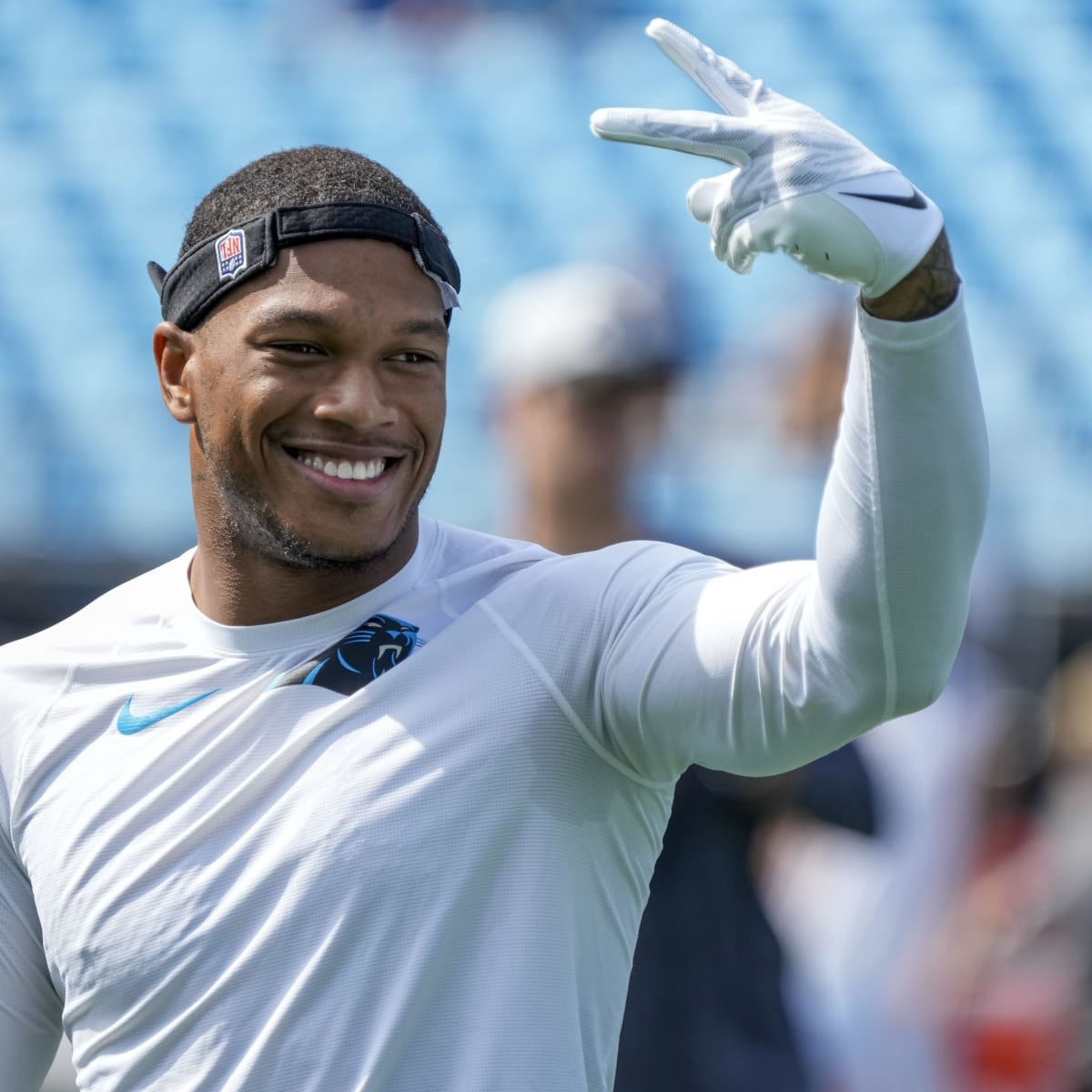 NFL free agency: Panthers sign DJ Moore to 4-year contract extension - Cat  Scratch Reader