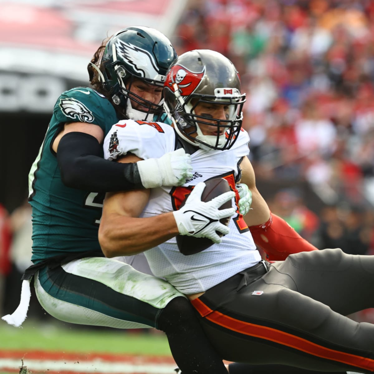 Eagles linebacker Alex Singleton has personal cheering section