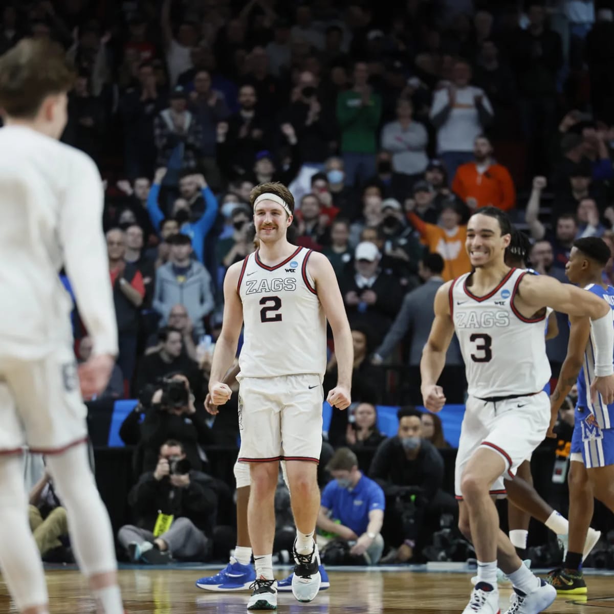 March Madness history: Jimmer's 34 points vs Gonzaga is a forever memorable  moment - Vanquish The Foe