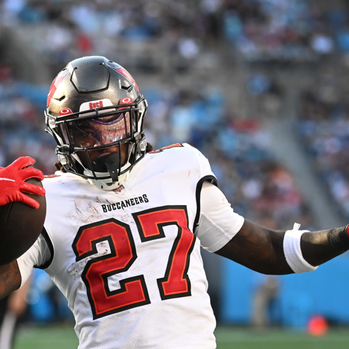 Buccaneers Aiming To Add Running Back