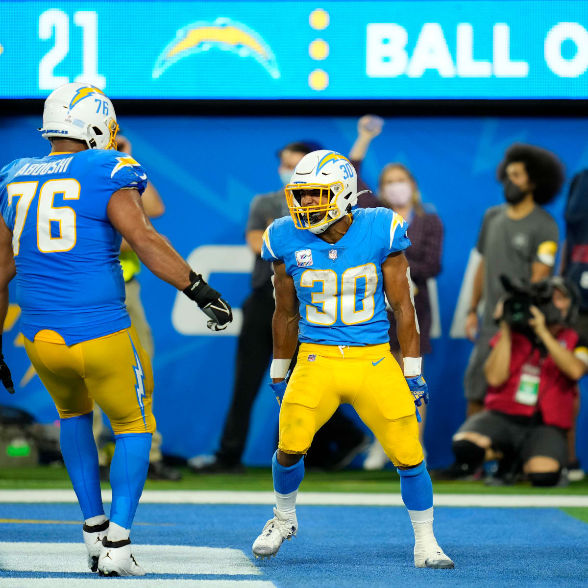 NFL 2021: Los Angeles Chargers running back Austin Ekeler scores