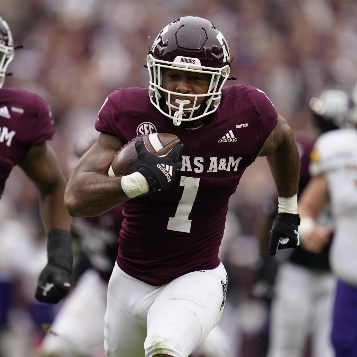 Texas A&M LB Aaron Hansford Stays In Lone Star State, Signs With Dallas  Cowboys - Sports Illustrated Texas A&M Aggies News, Analysis and More