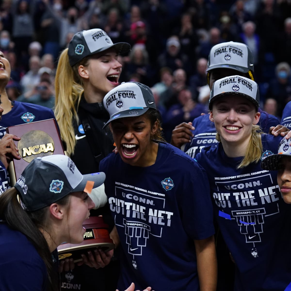 March Madness 2022 scores: UConn, NC State, Louisville and Michigan advance  to women's Elite Eight 