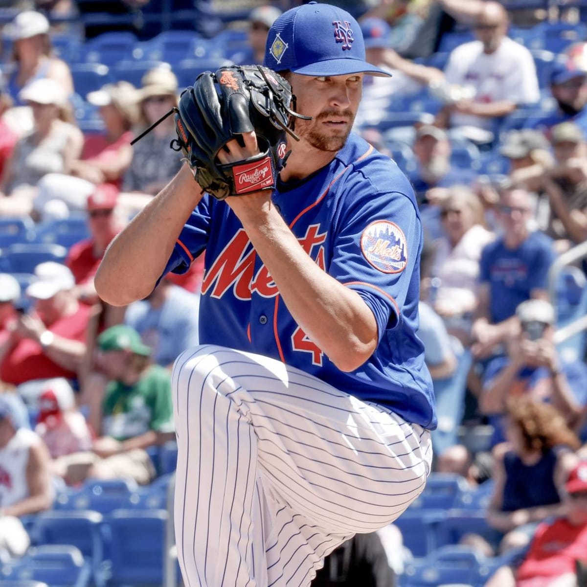 Mets ace Jacob deGrom out at least a month with shoulder injury