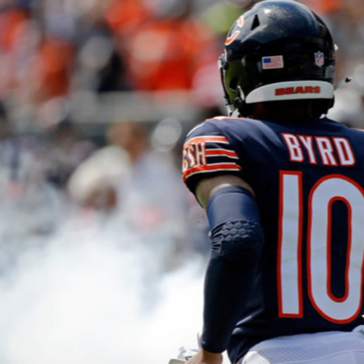 Patriots WR Damiere Byrd has signed with the Chicago Bears to a one-year  deal. @_dbyrd18