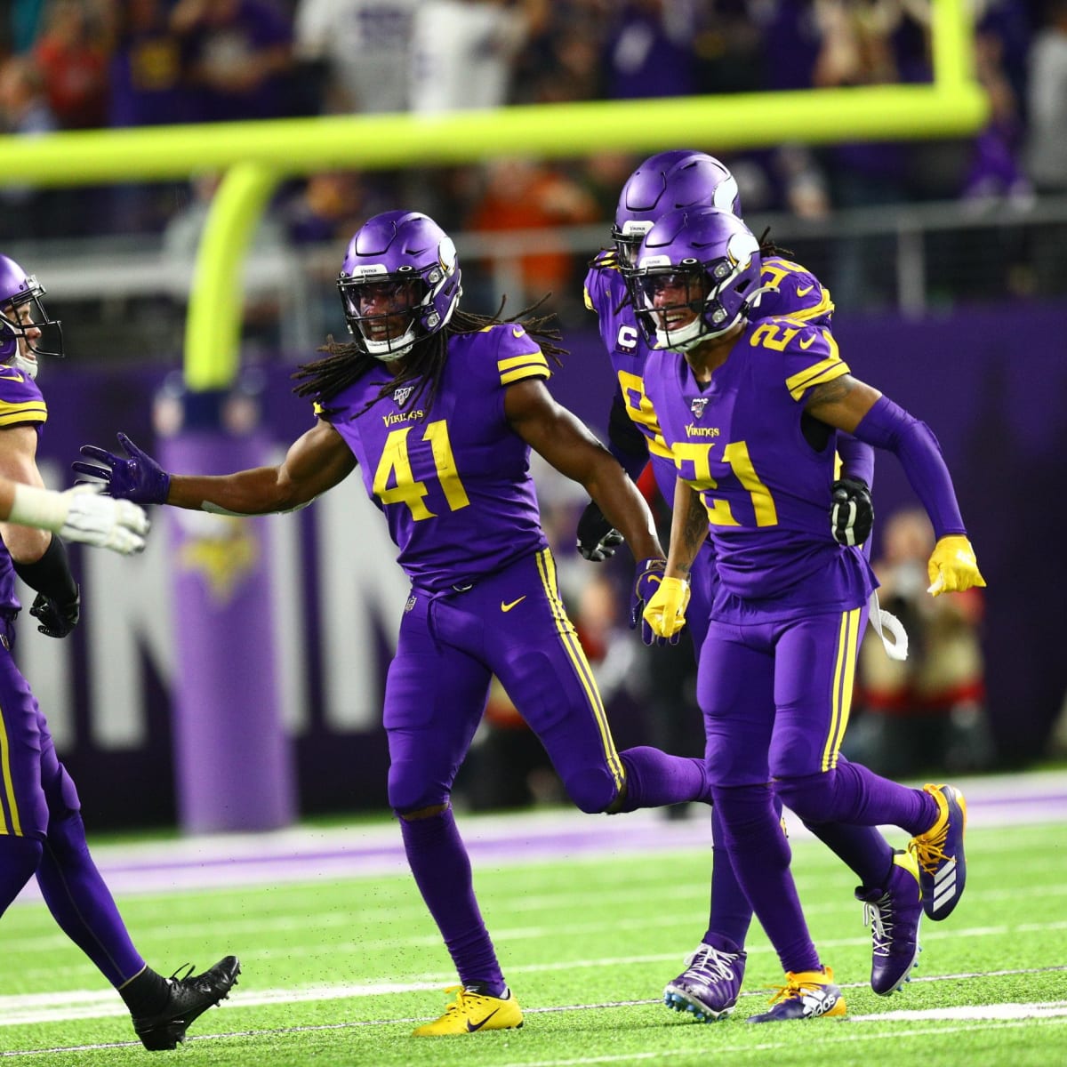 Minnesota Vikings Primetime Purple Uniforms –