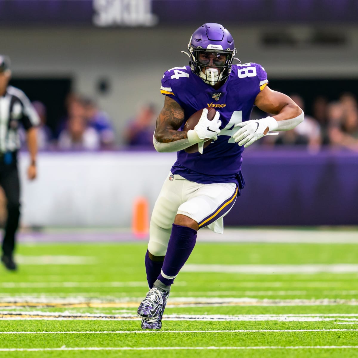 Vikings TE Smith likely done for season after knee surgery