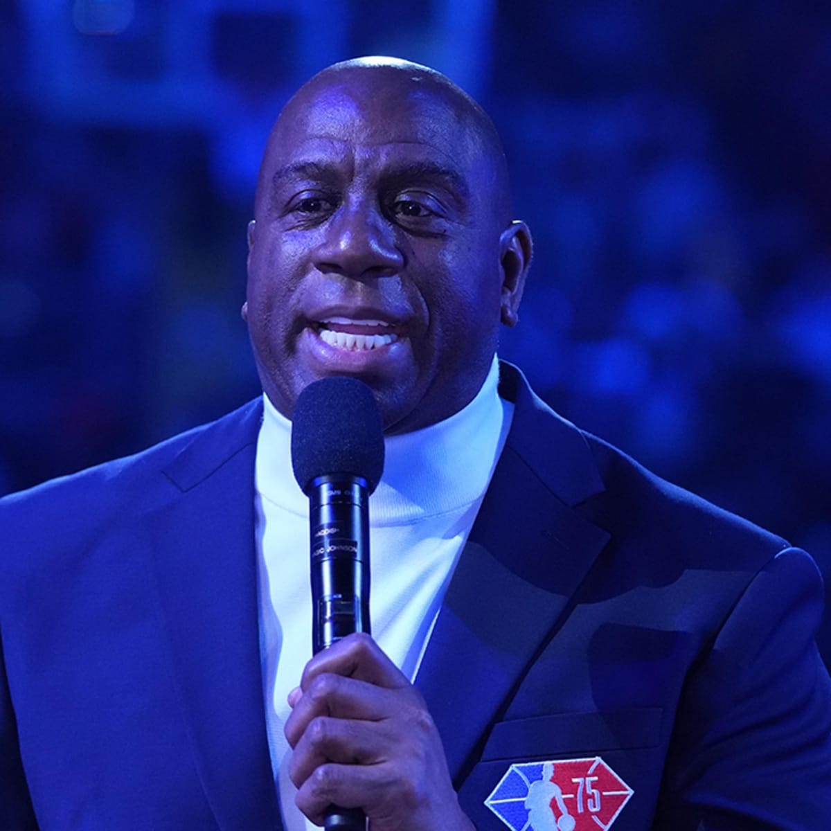 Magic Johnson part of group bidding to buy Denver Broncos