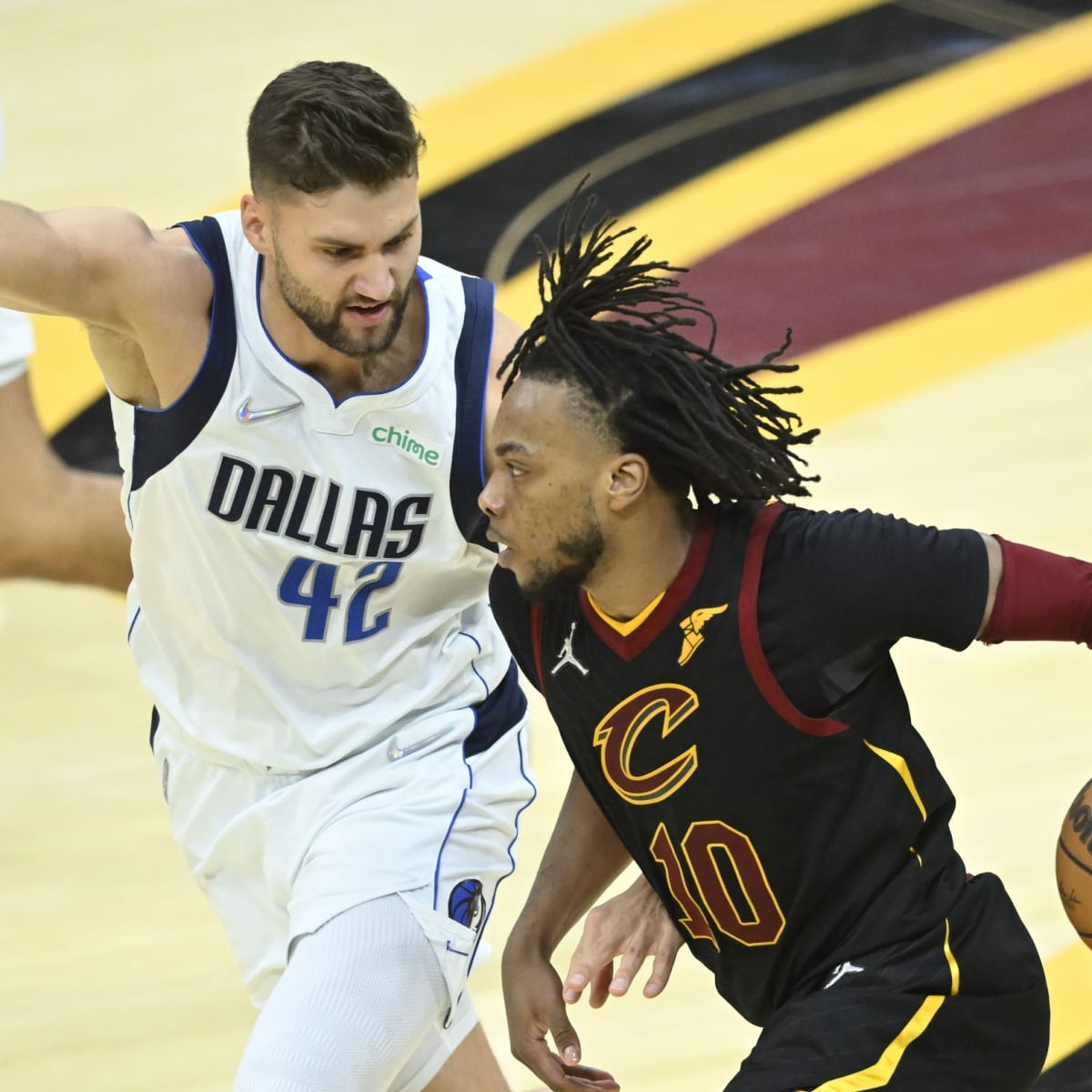 Mavericks Maxi Kleber updates us about where he is in the rehab process 
