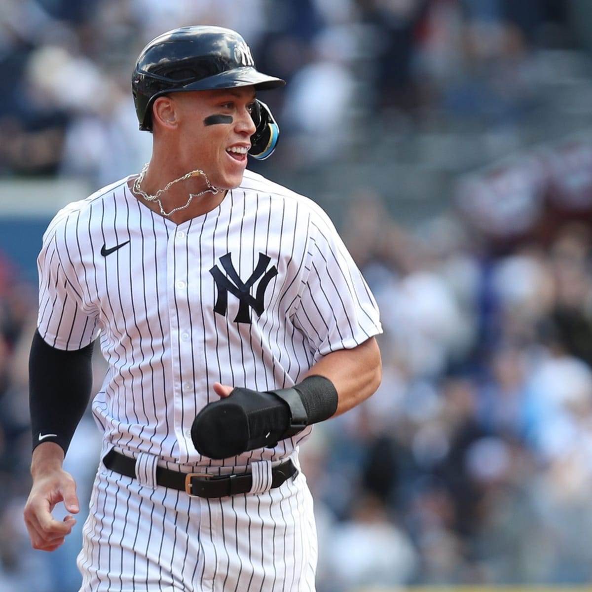 Aaron Judge agrees to 9-year, $360 million contract with Yankees