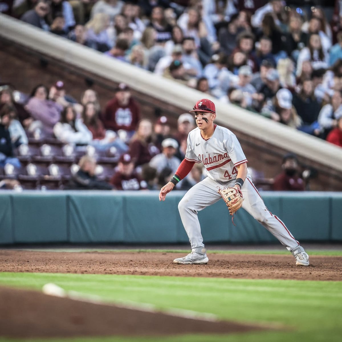 Walters' Complete Game Shutout Leads Baseball to 3-0 Win over No. 4 Ole  Miss - University of Alabama Athletics