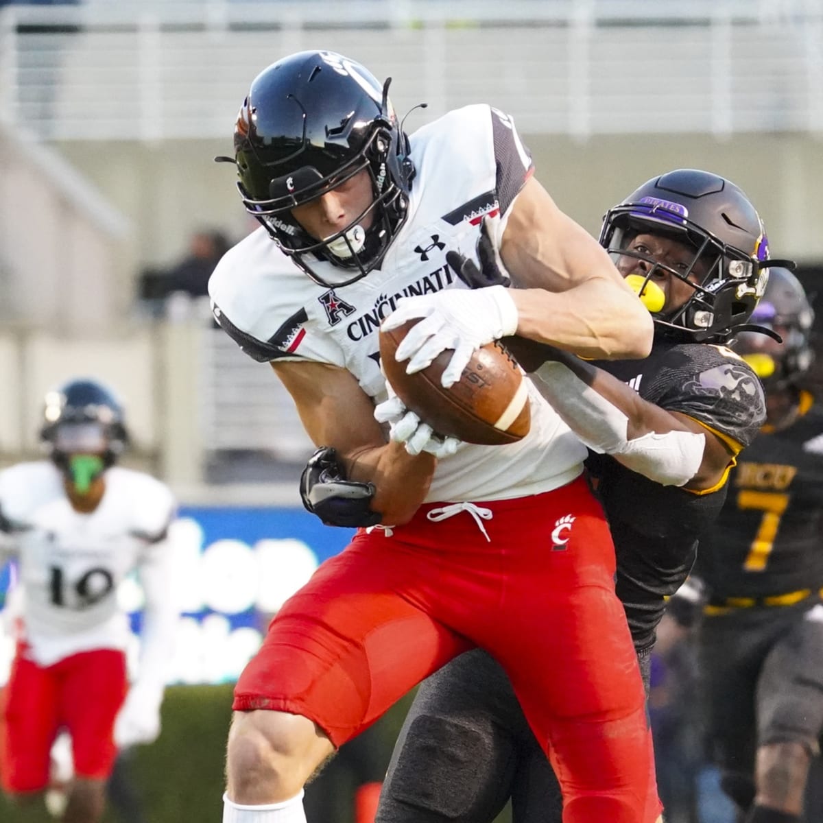 Bengals hold top-30 visit for UC Bearcats WR Alec Pierce - Cincy