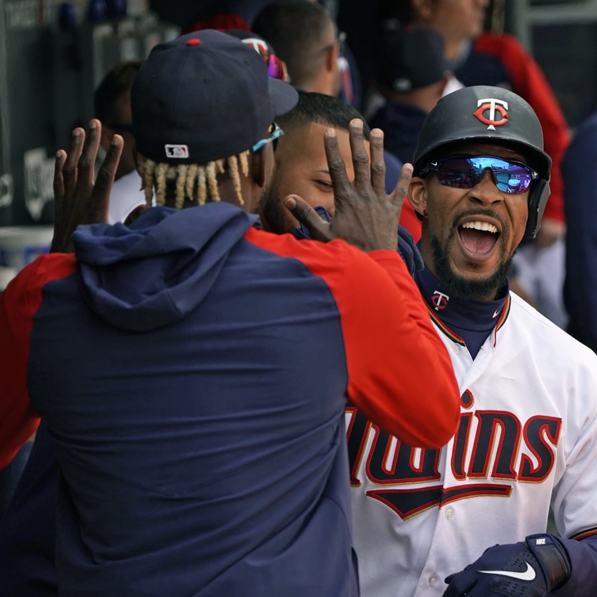 Byron Buxton smashes a three-run homer as the Twins take a 9-4