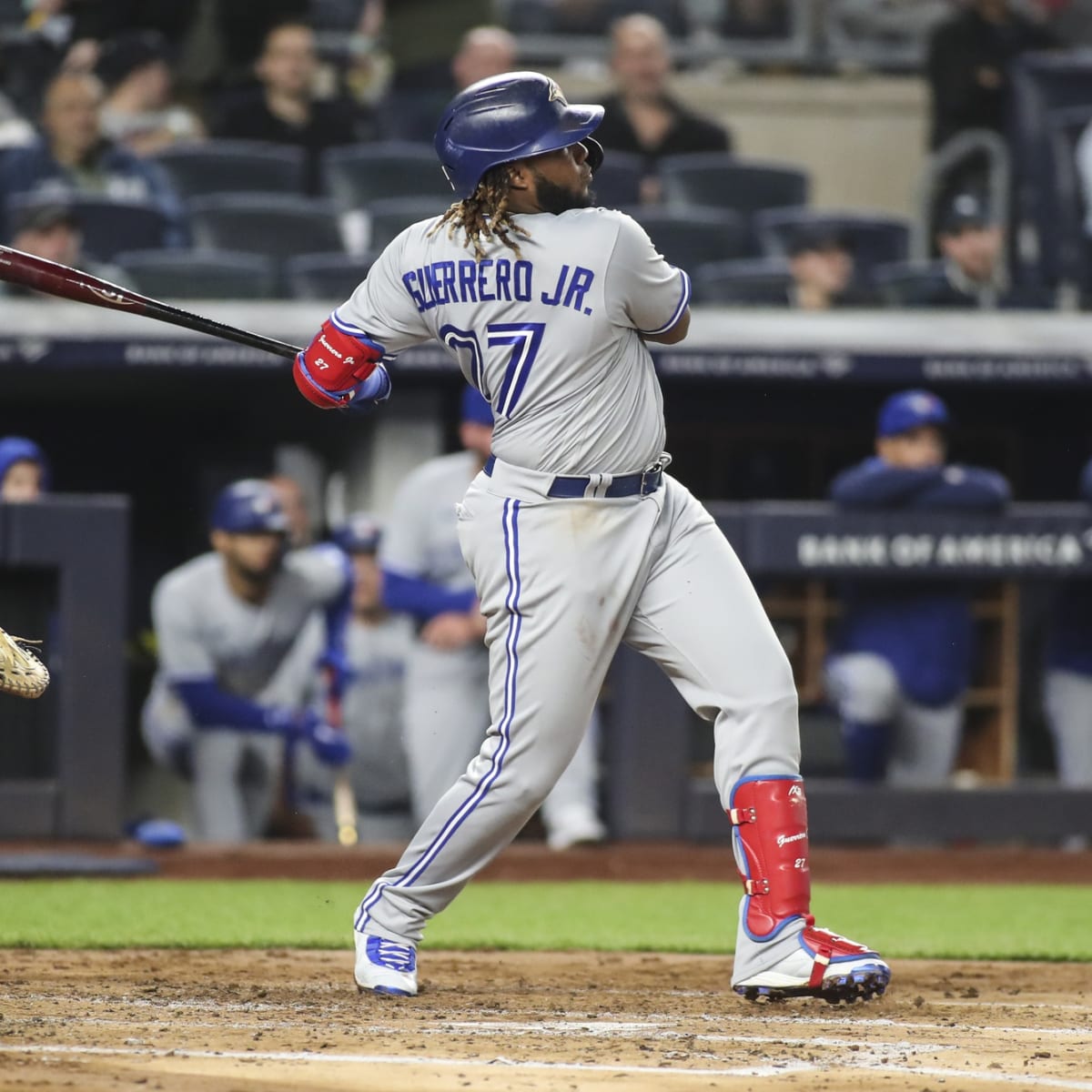 Vladimir Guerrero blasts home run in softball game
