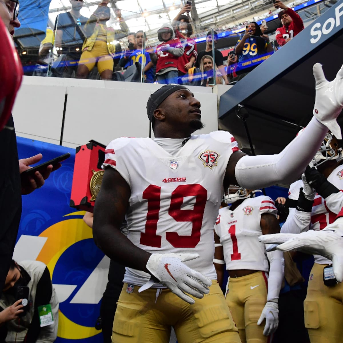 Jets Reportedly Weren't Only Team To Make Offer For Deebo Samuel