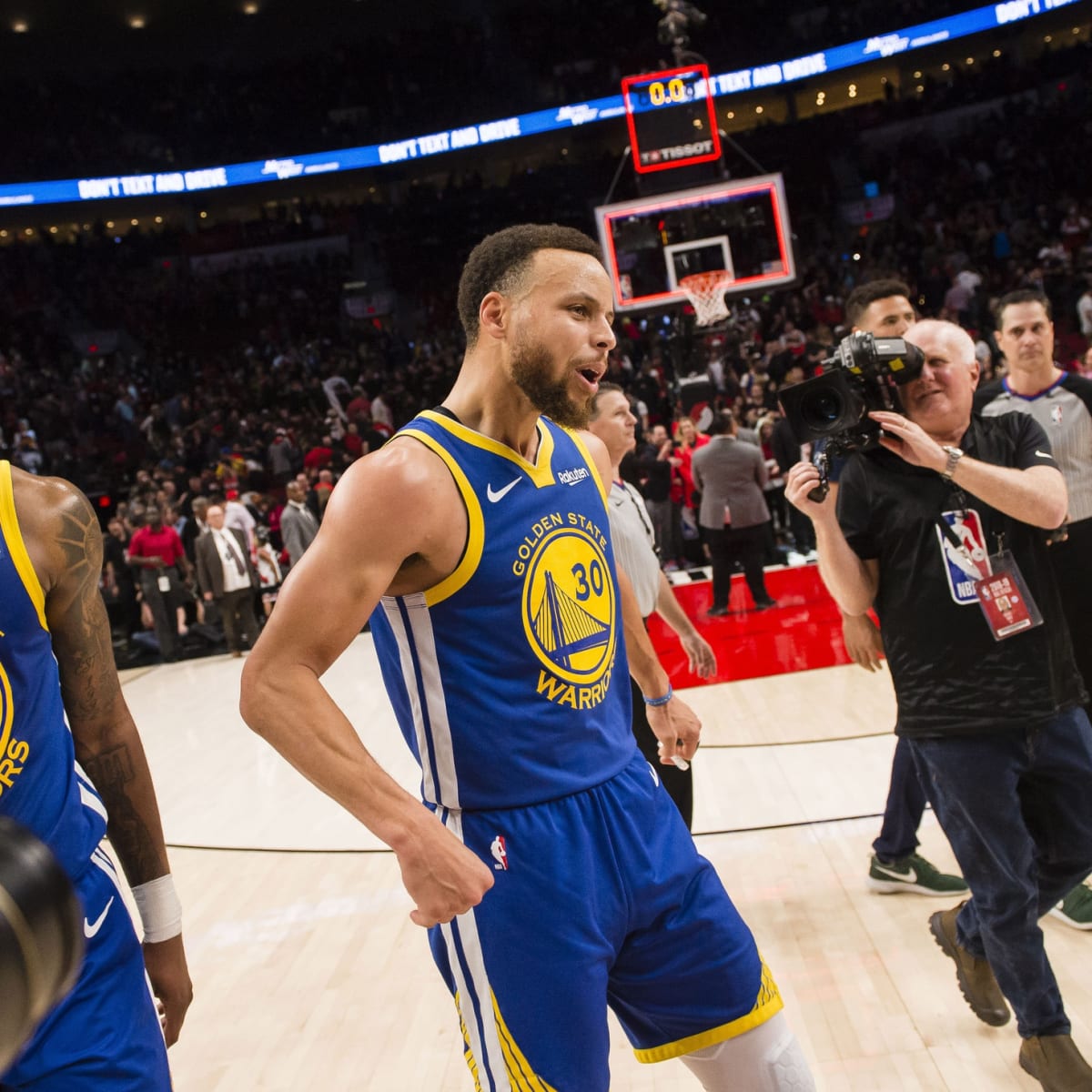 Durant, Thompson chirp Drake after Warriors' Game 2 win