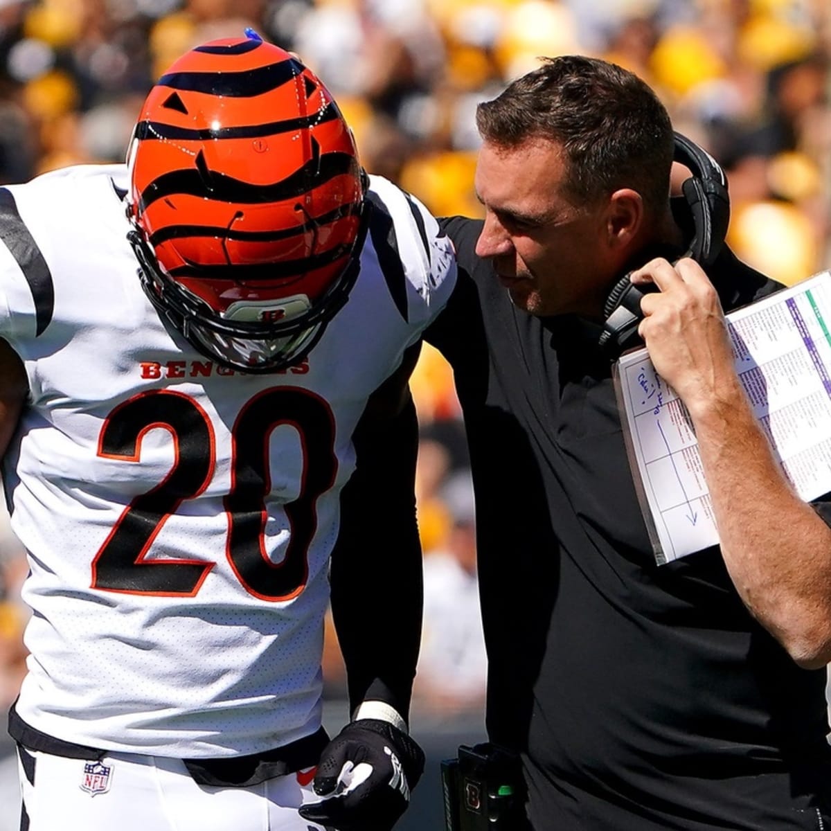 Joseph Ossai still has Bengals defensive coordinator Lou Anarumo