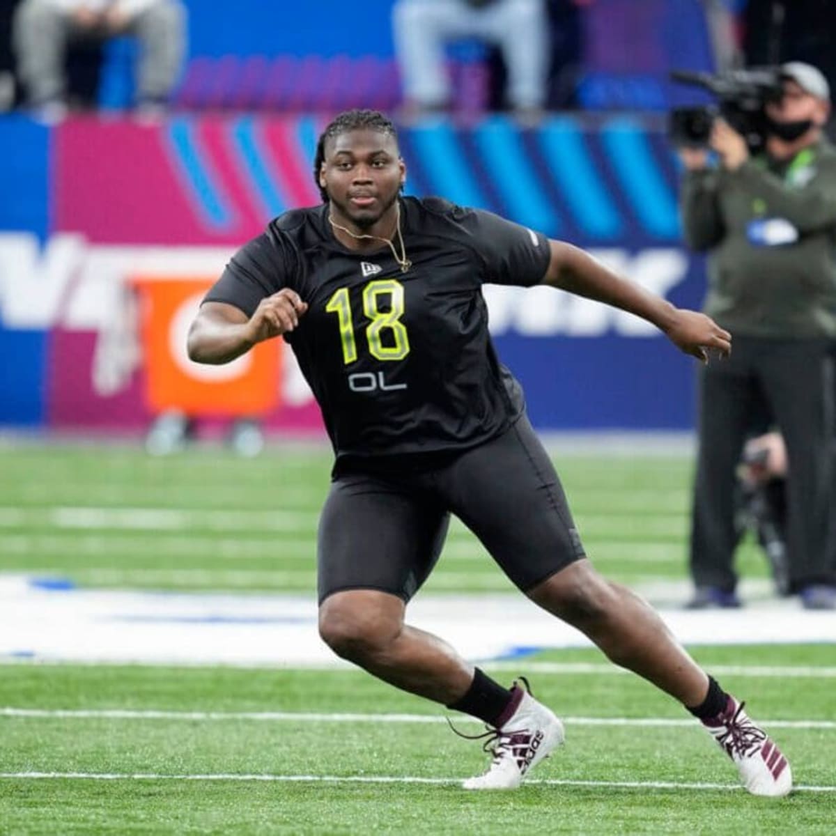 2022 NFL mock draft: Dallas Cowboys select Kenyon Green - Pride Of Detroit