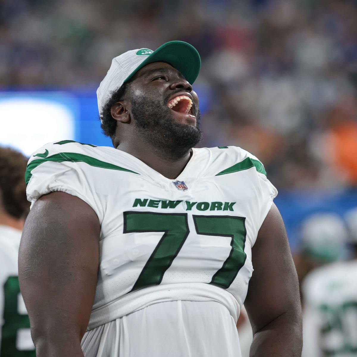 New York Jets' Mekhi Becton will have to compete with George Fant