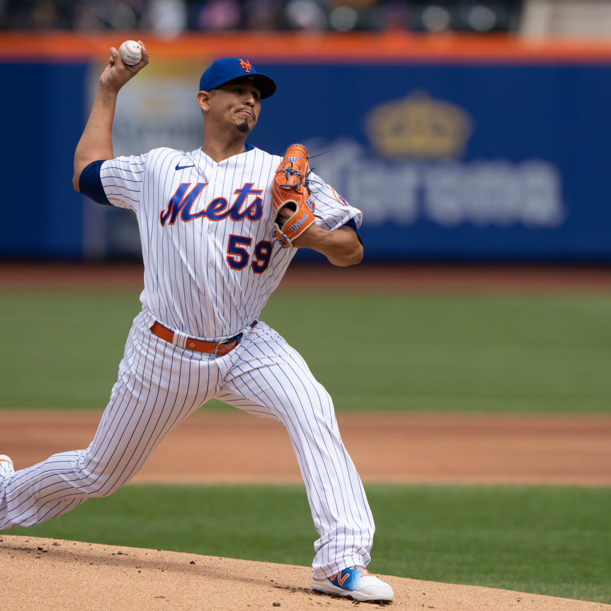 There is a 'big chance' Carlos Carrasco will make his Mets debut on Friday  as team dons popular black jerseys – New York Daily News