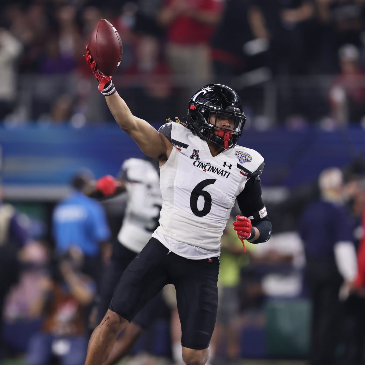 Look: Marquise Copeland Flashes Super Bowl Ring - All Bearcats