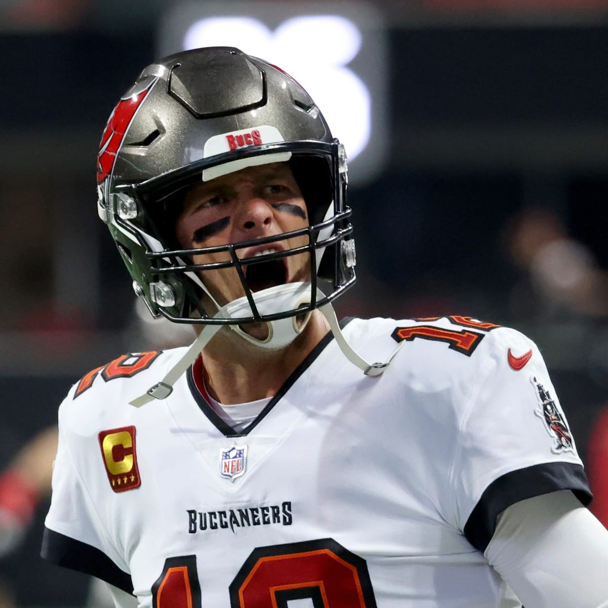 Buccaneers, Tom Brady Agree To Restructure