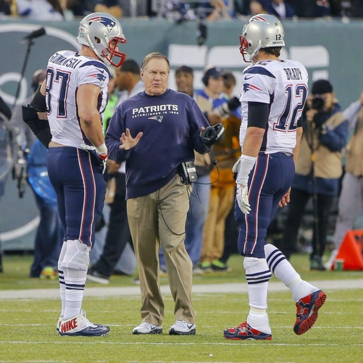 Patriots point/counterpoint: Will Mac Jones, Bill Belichick and Co