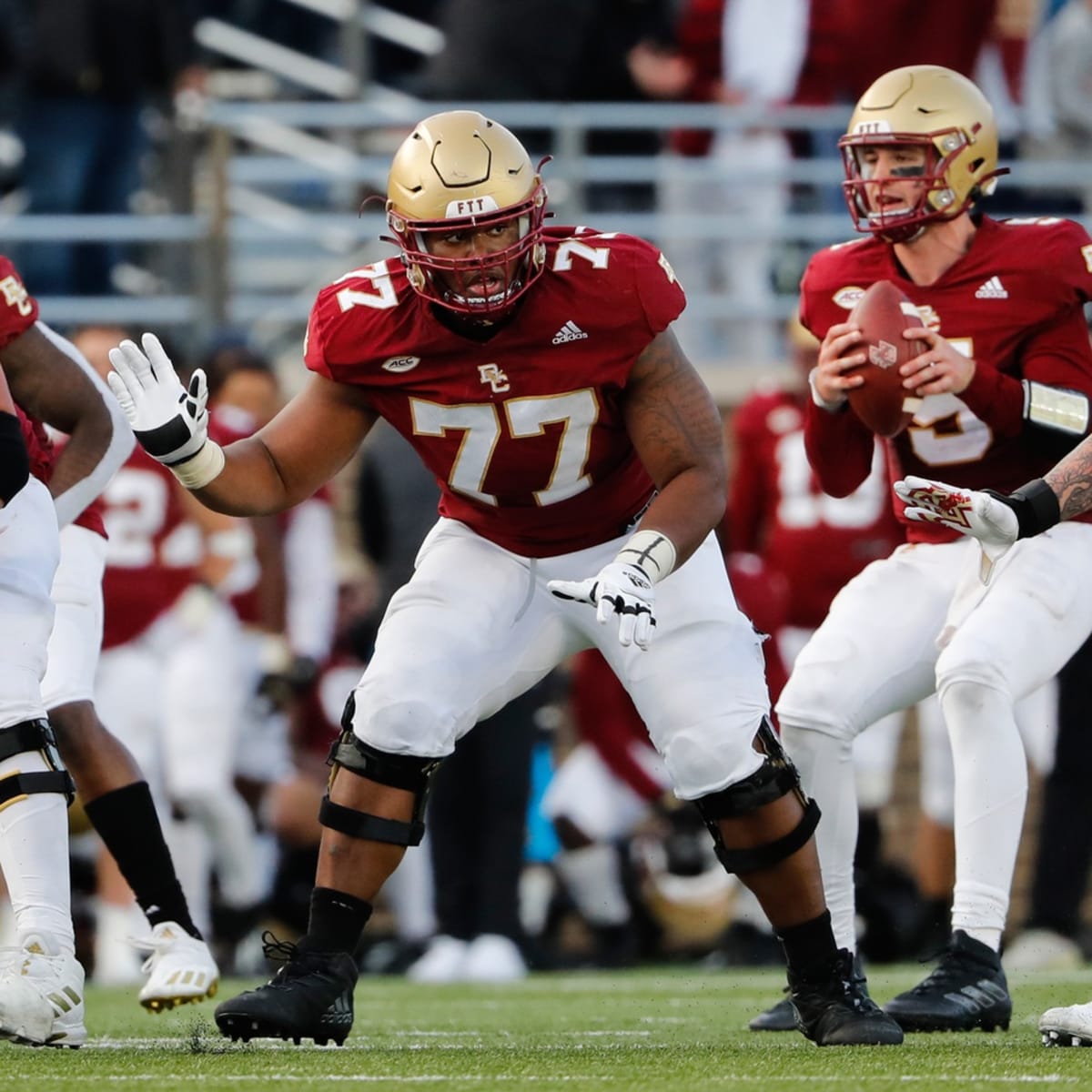 Top guards and centers in the 2022 NFL Draft include Kenyon Green, Lecitus  Smith