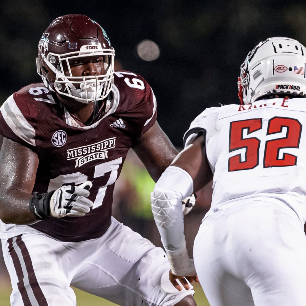 Seattle Seahawks draft offensive tackle Charles Cross from Mississippi  State with No. 9 pick