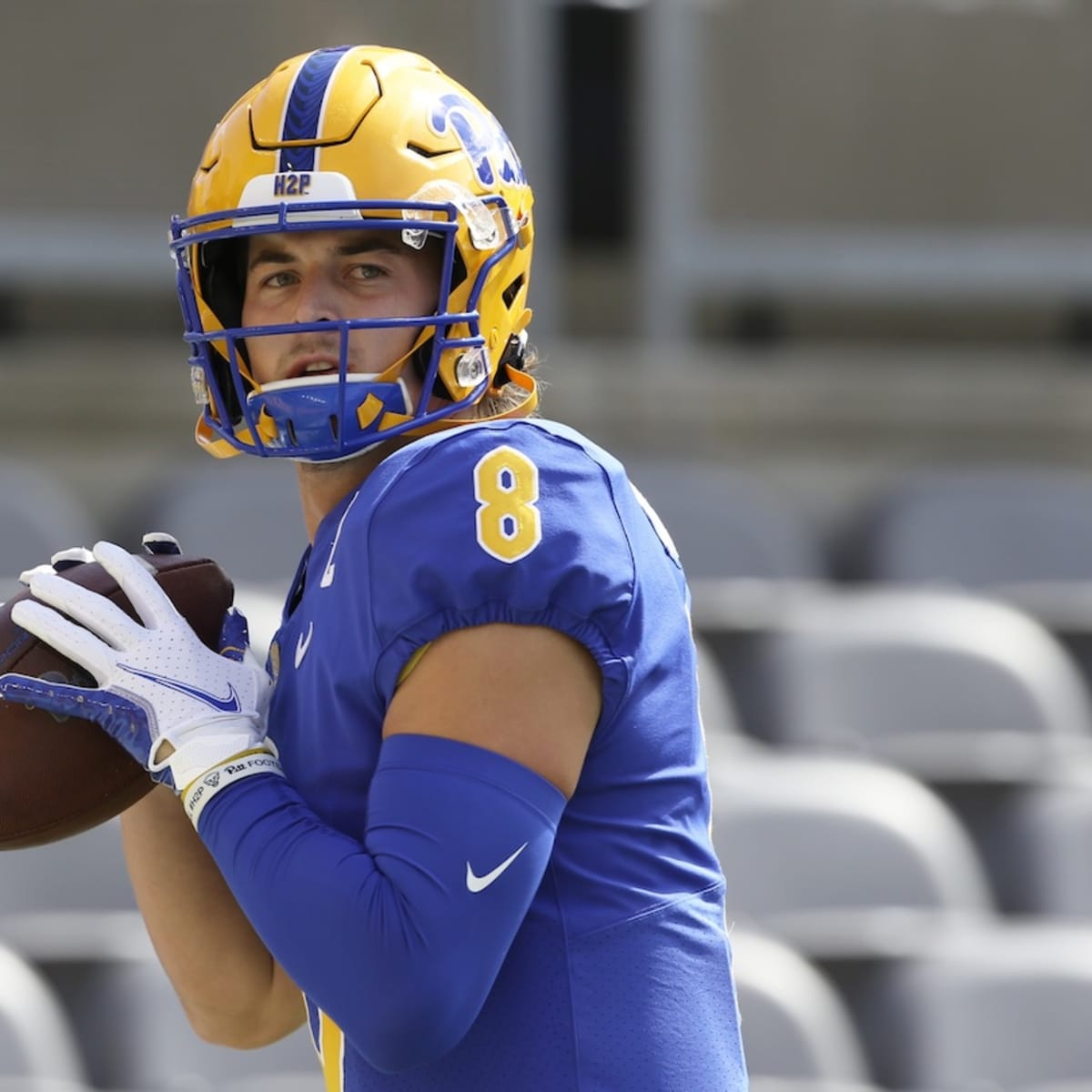 Pitt Football on X: Storybook moment for Kenny Pickett ✨ The @Steelers  make the Pitt legend the first QB taken in the 2022 #NFLDraft Watch 