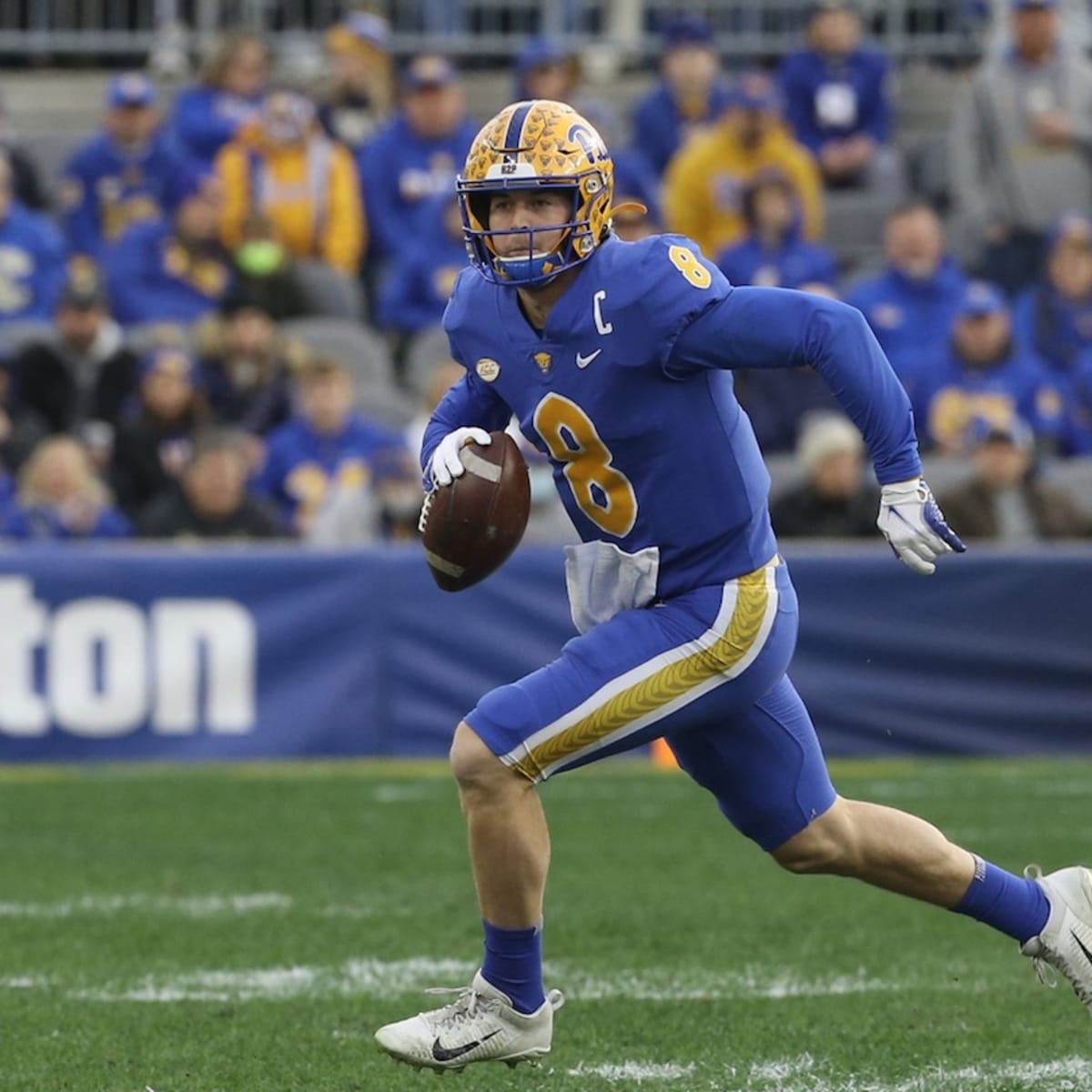 Pittsburgh Steelers Select Kenny Pickett, First QB in 2022 NFL Draft -  Sports Illustrated