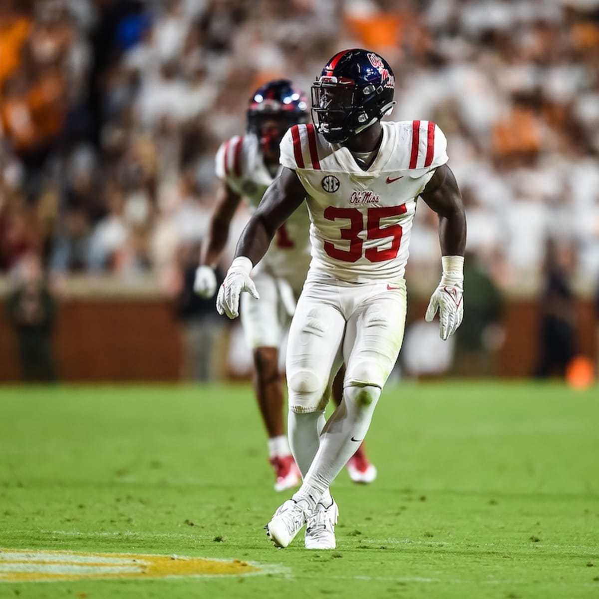 Steelers select linebacker Mark Robinson in 7th round of 2022 NFL draft