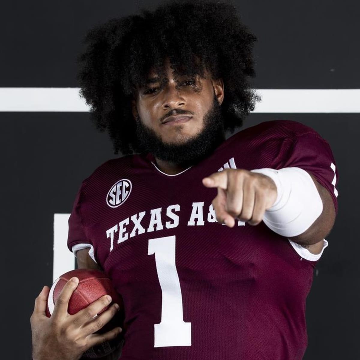 Texas A&M's Aaron Hansford runs linebacker drills during the school's pro  day for NFL football scouts and coaches, Tuesday, March. 22, 2022, in  College Station, Texas. (AP Photo/Justin Rex Stock Photo - Alamy