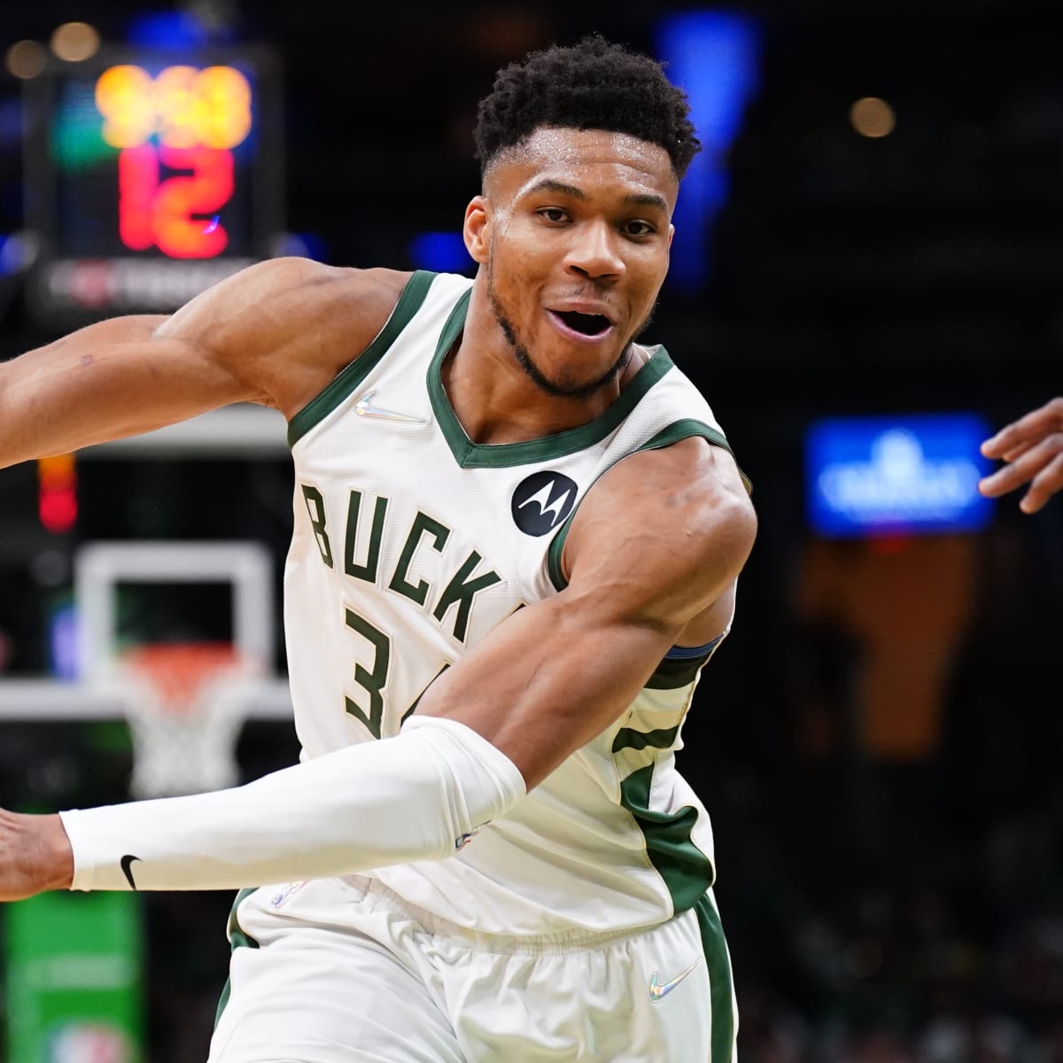 Giannis Antetokounmpo Is 'Taking His Talents' To 1 NFL Team - The