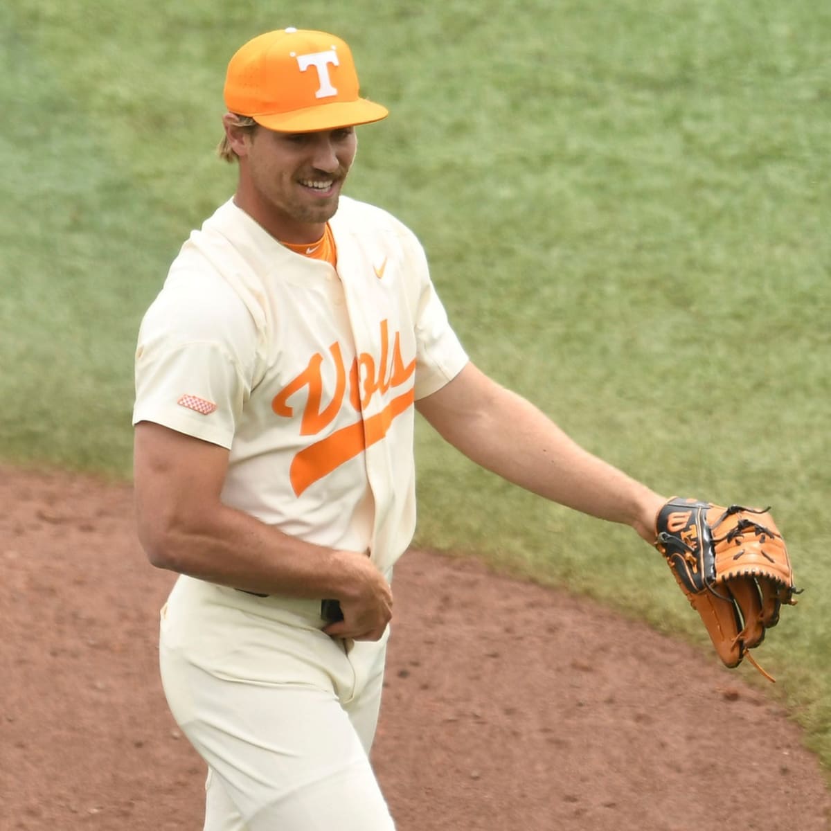 Mystery arises before first pitch of Tennessee Vols 2023 baseball