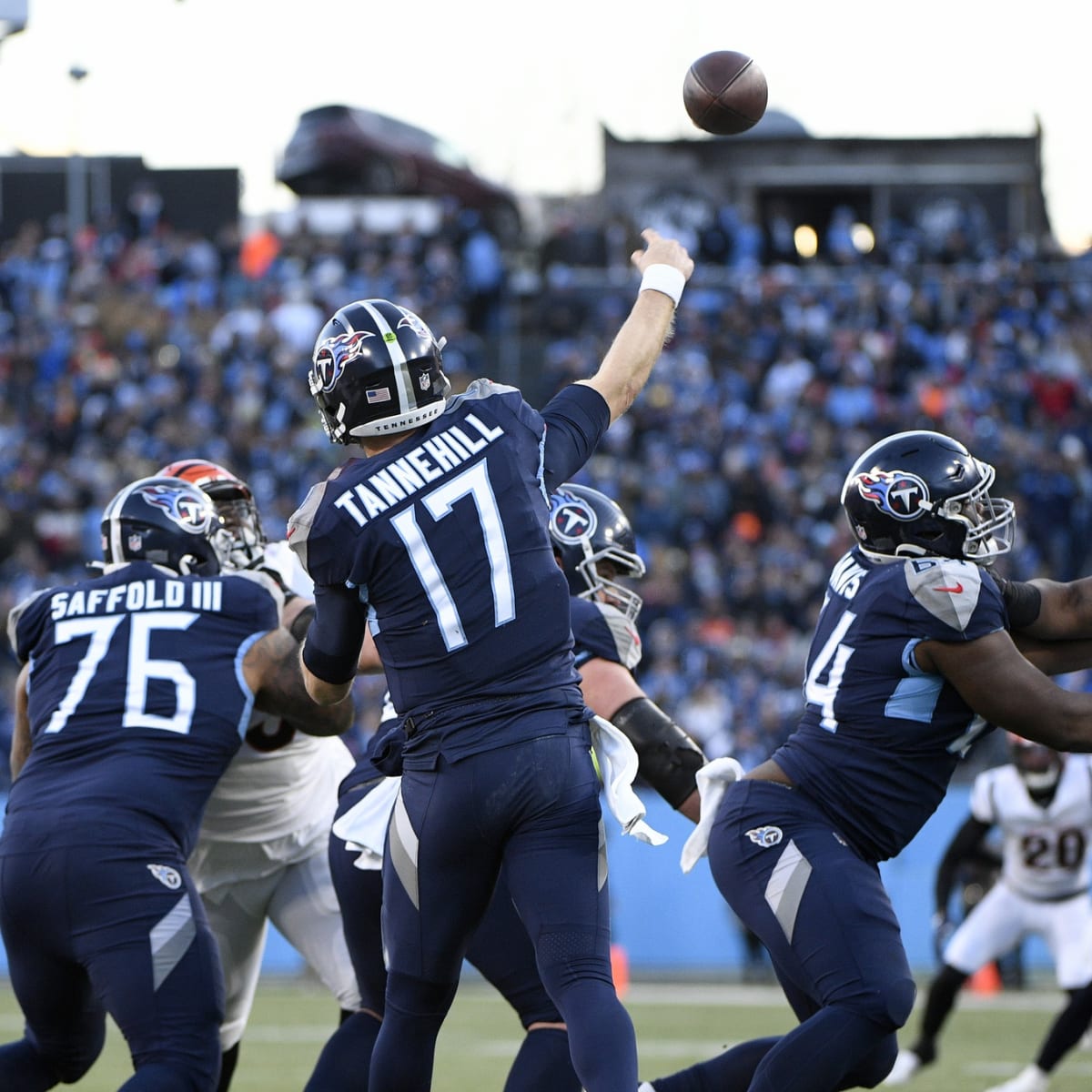 Now 3-1 as starter, Tannehill gives Titans hope at their bye