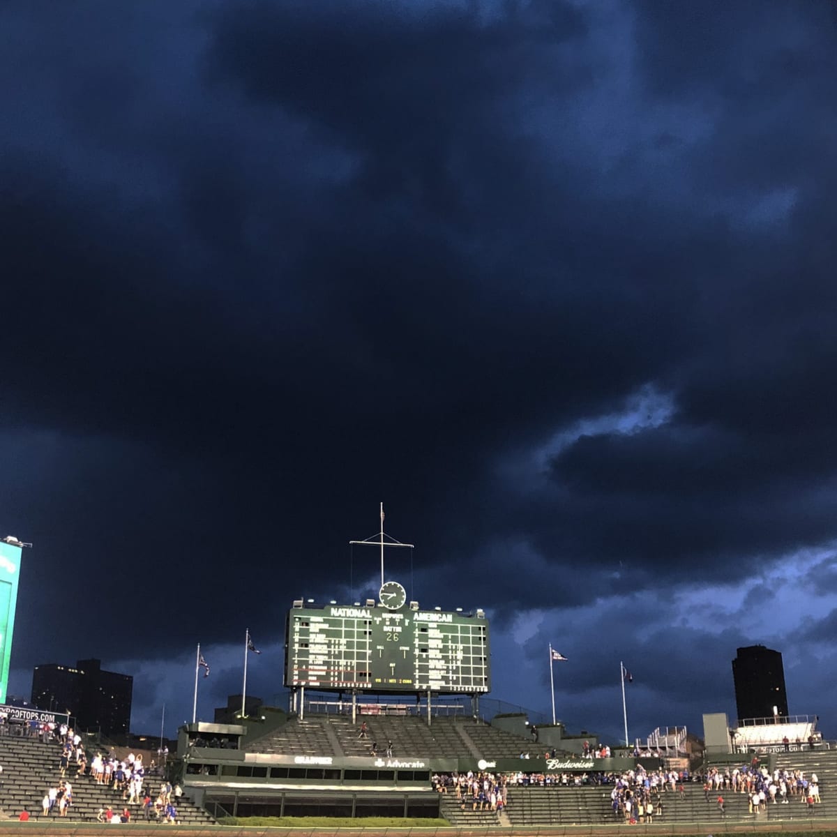 Dodgers' game against Cubs on Friday postponed because of rain