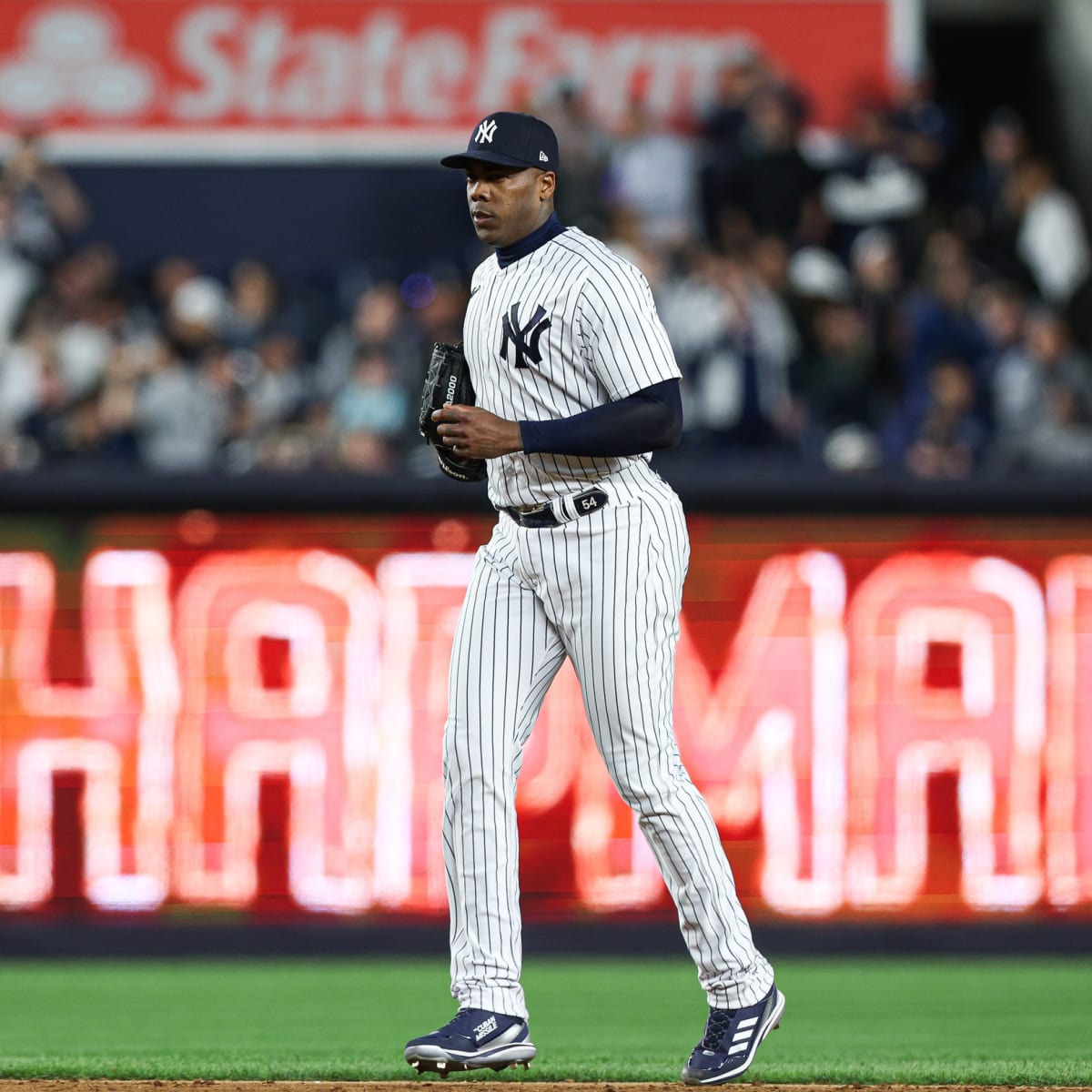 Yankees reliever Chapman out with infection from tattoo