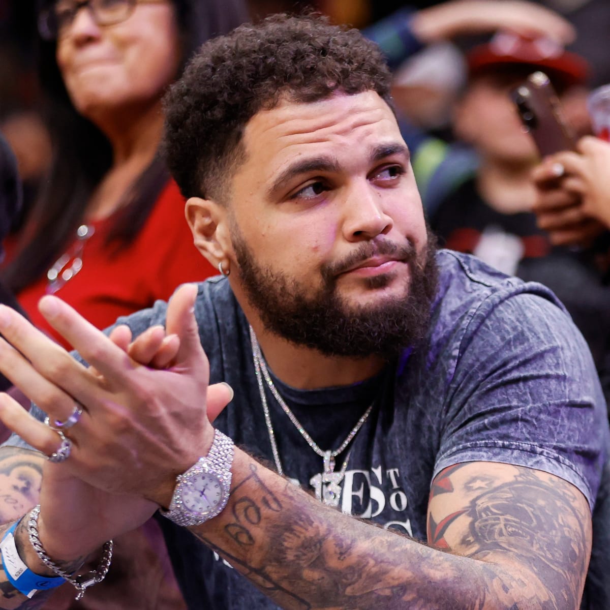 WR Mike Evans — and huge Harry Potter fan — reveals new tattoo