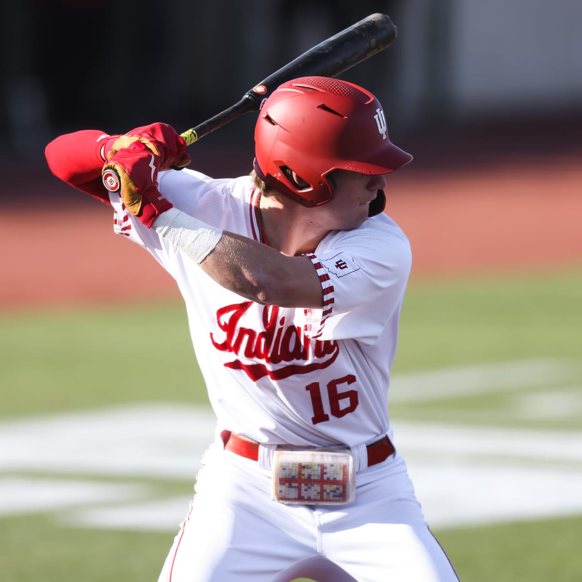 Louisville baseball with costly eighth inning, drops first game of the  season