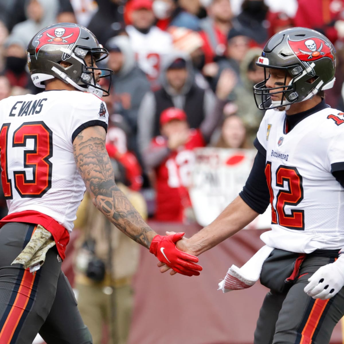 Brunch, lunch, and dinner homegating tips for Buccaneers vs. Cardinals and  other Christmas Day games - Revenge of the Birds