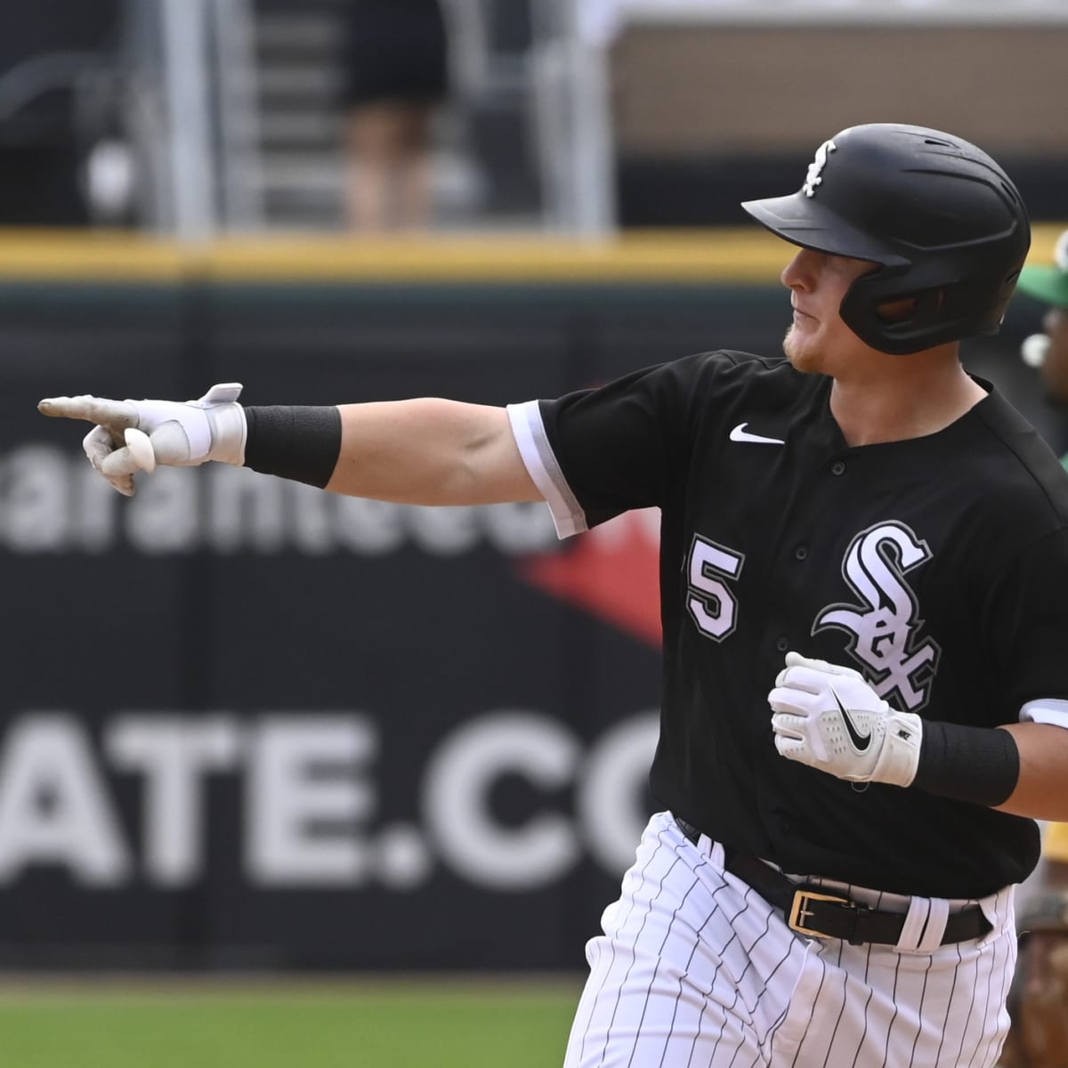 White Sox place Andrew Vaughn on IL with bruised hand