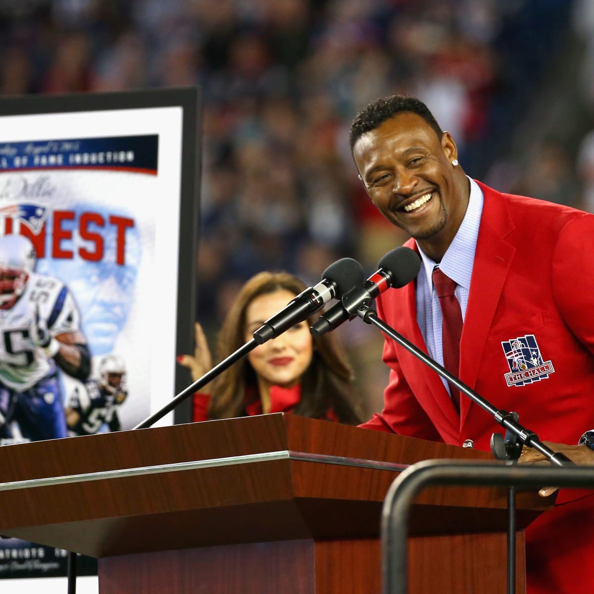 News & Events: Celebrity/Scholarship dinner with New England Patriot Willie  McGinest, Center for Marketing Research