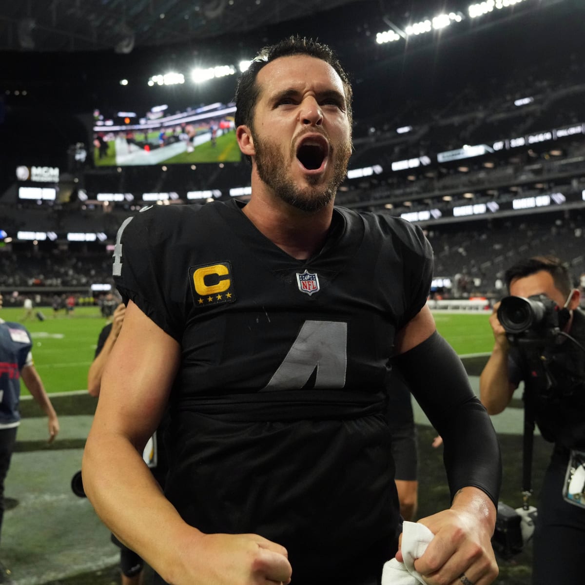 Raiders news: Derek Carr's MVP odds change dramatically - Silver And Black  Pride