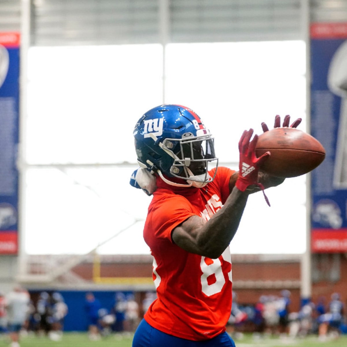 Giants WR Kadarius Toney underwent minor knee procedure: sources