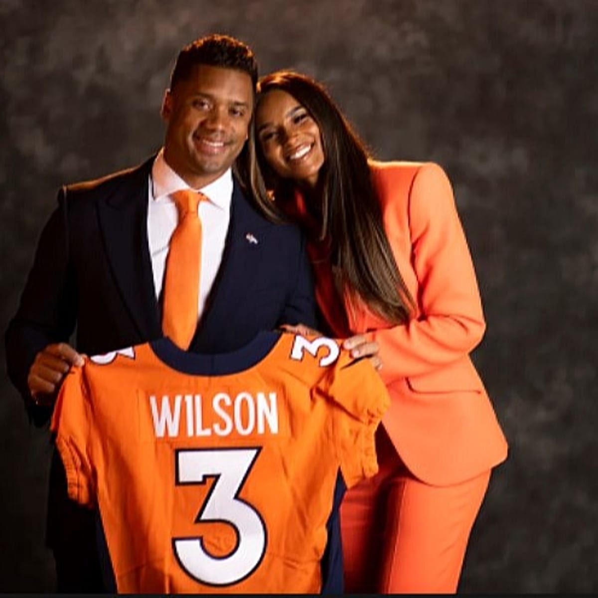 Denver Broncos Russell Wilson And Ciara shirt - Guineashirt