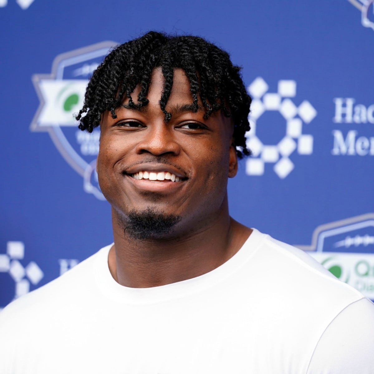 Giants' Azeez Olulari optimistic after exiting with ankle injury