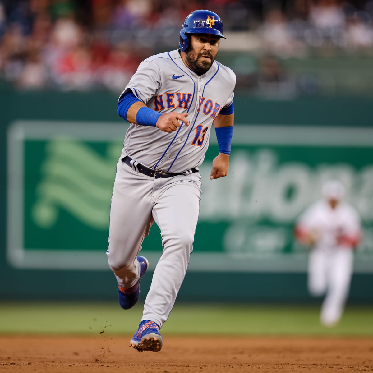 Mets place infielder Luis Guillorme on 10-day IL with groin strain